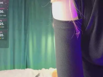 LucyStars  live sex cam