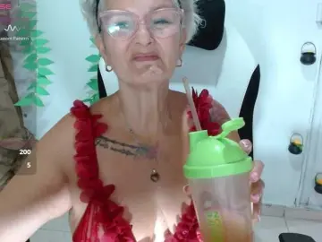 Bety-cum3  live sex cam