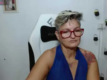 Bety-cum3  live sex cam