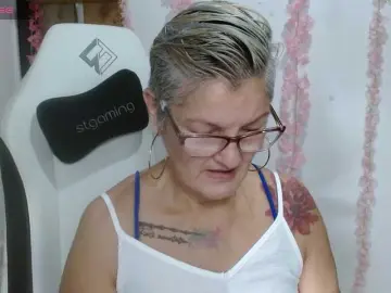 Bety-cum3  live sex cam