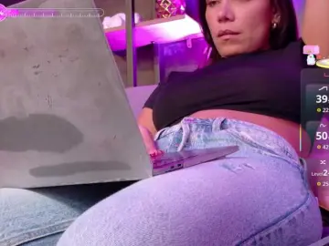 APRILHILL  live sex cam