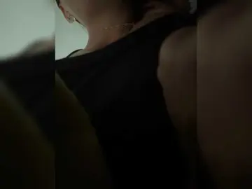 APRILHILL  live sex cam