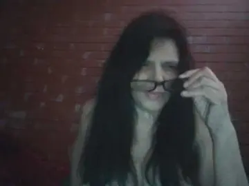 Barbara-CIN  live sex cam