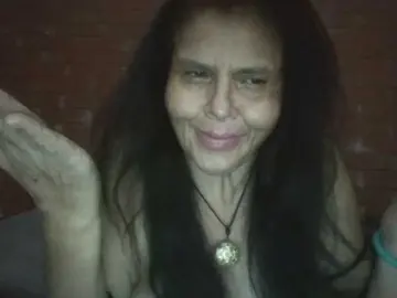 Barbara-CIN  live sex cam