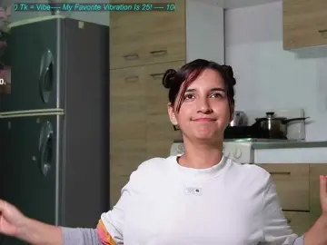 Cerecitaqueenn  live sex cam