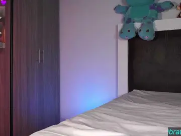 Cerecitaqueenn  live sex cam