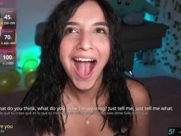 Cerecitaqueenn  live sex cam