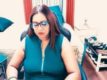 Indianlust69  live sex cam
