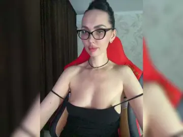 LolaFox  live sex cam