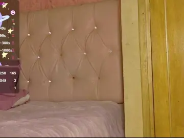 ManuMeow  live sex cam