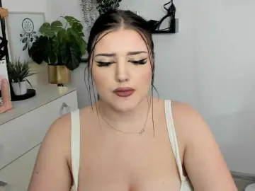 Miabrunette22  live sex cam