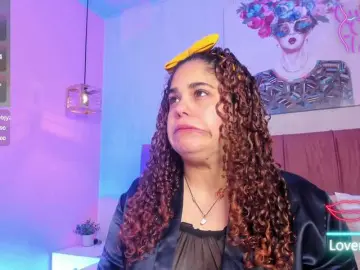 Ninna-curly  live sex cam