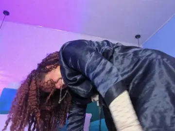 Ninna-curly  live sex cam