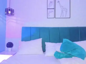 Ninna-curly  live sex cam