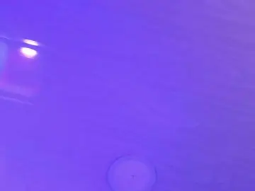 Ninna-curly  live sex cam