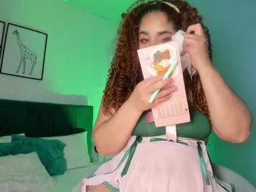 Ninna-curly  live sex cam