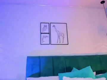 Ninna-curly  live sex cam