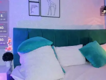 Ninna-curly  live sex cam