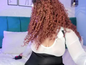 Ninna-curly  live sex cam