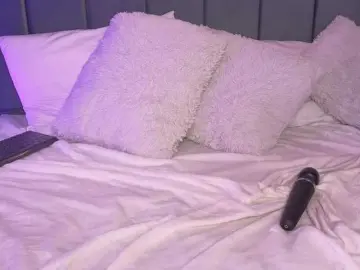Ninna-curly  live sex cam