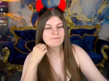 CassandraGoldd  live sex cam