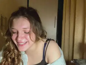 FinnaFlower  live sex cam