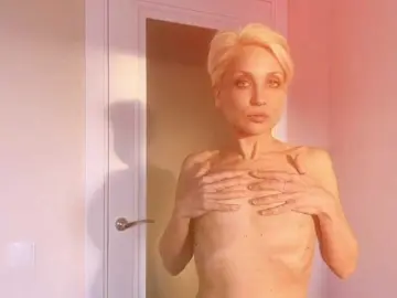 KISANA  live sex cam