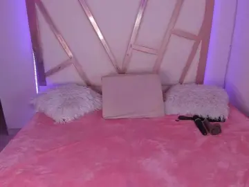 PaulinaBelush  live sex cam