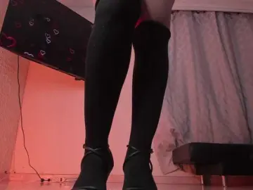 PaulinaBelush  live sex cam