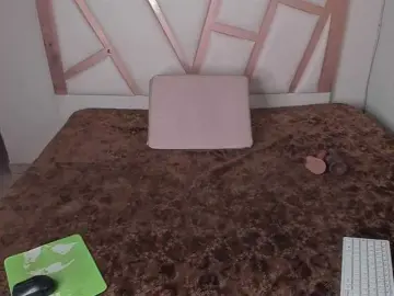 PaulinaBelush  live sex cam