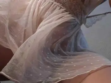 PaulinaBelush  live sex cam