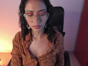 PaulinaBelush  live sex cam