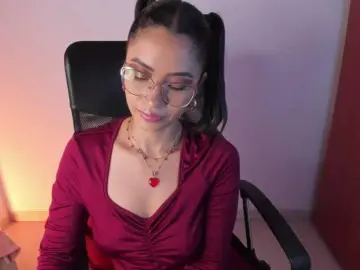 PaulinaBelush  live sex cam