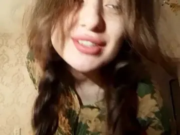 SuzetteTrapeni  live sex cam