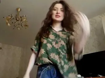 SuzetteTrapeni  live sex cam