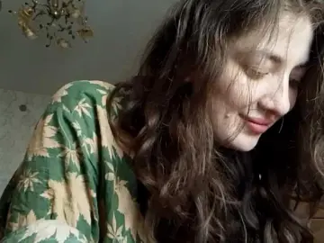 SuzetteTrapeni  live sex cam