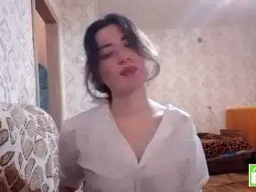 SuzetteTrapeni  live sex cam