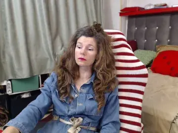 Kellysurfing  live sex cam