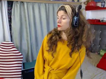 Kellysurfing  live sex cam