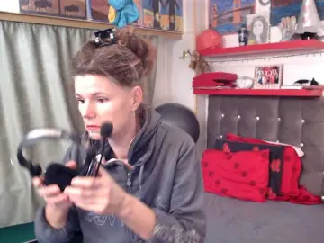 Kellysurfing  live sex cam