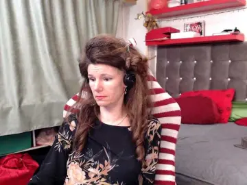 Kellysurfing  live sex cam