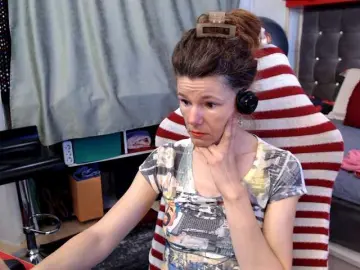 Kellysurfing  live sex cam