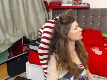 Kellysurfing  live sex cam