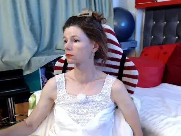 Kellysurfing  live sex cam