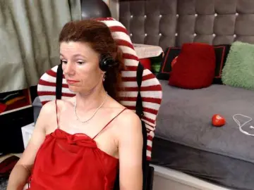 Kellysurfing  live sex cam