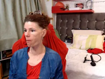 Kellysurfing  live sex cam