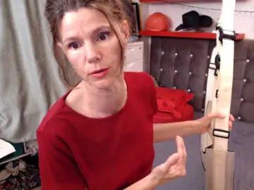 Kellysurfing  live sex cam
