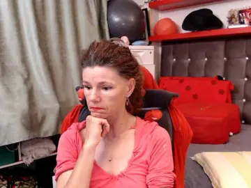 Kellysurfing  live sex cam