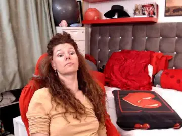 Kellysurfing  live sex cam