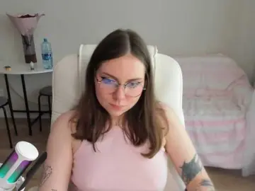 Silverglace  live sex cam